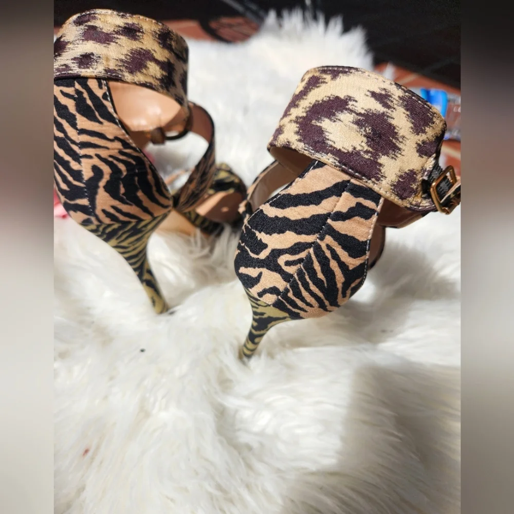 Roxxy LIMITED EDITION Animal Printed Size 7 Women's Stiletto Heels - Picture 7 of 9